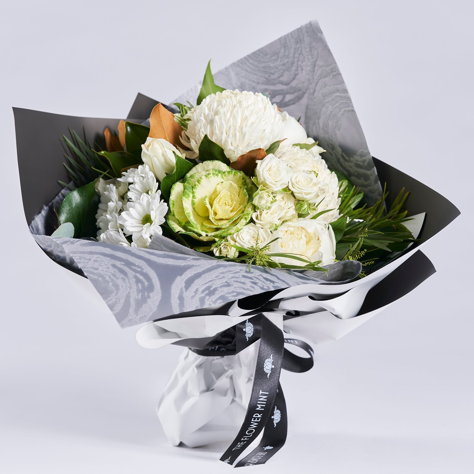 Posy white l Flower Mint l Bendigo Florist
